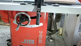 Круглопильный станок JIB 25102-C. Как натянуть ремень